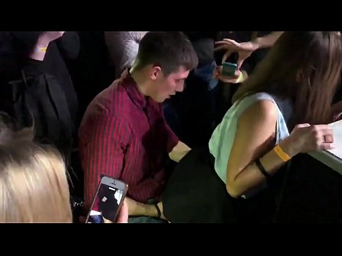 ❤️ Sex real într-un club de noapte rusesc. O rusoaică de 18 ani în anus și vagin futută într-un club de noapte ❌  at us ro.xxxnd.ru ❤